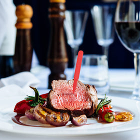 Geetery steak marker medium-well color cue for quick dining decisions