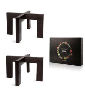 Gendral Forwepup wooden plant holder securely fits larger pots.