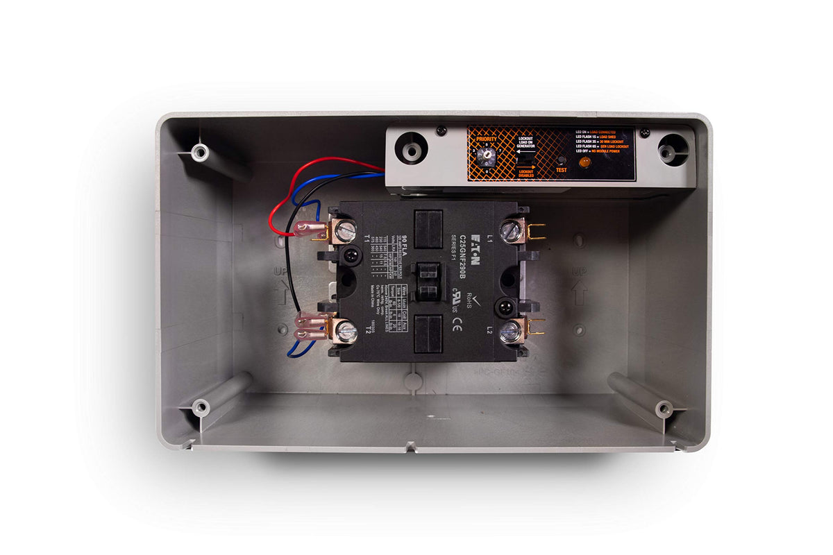 Generac 7006 LED status indicator displaying real-time power management at a glance.