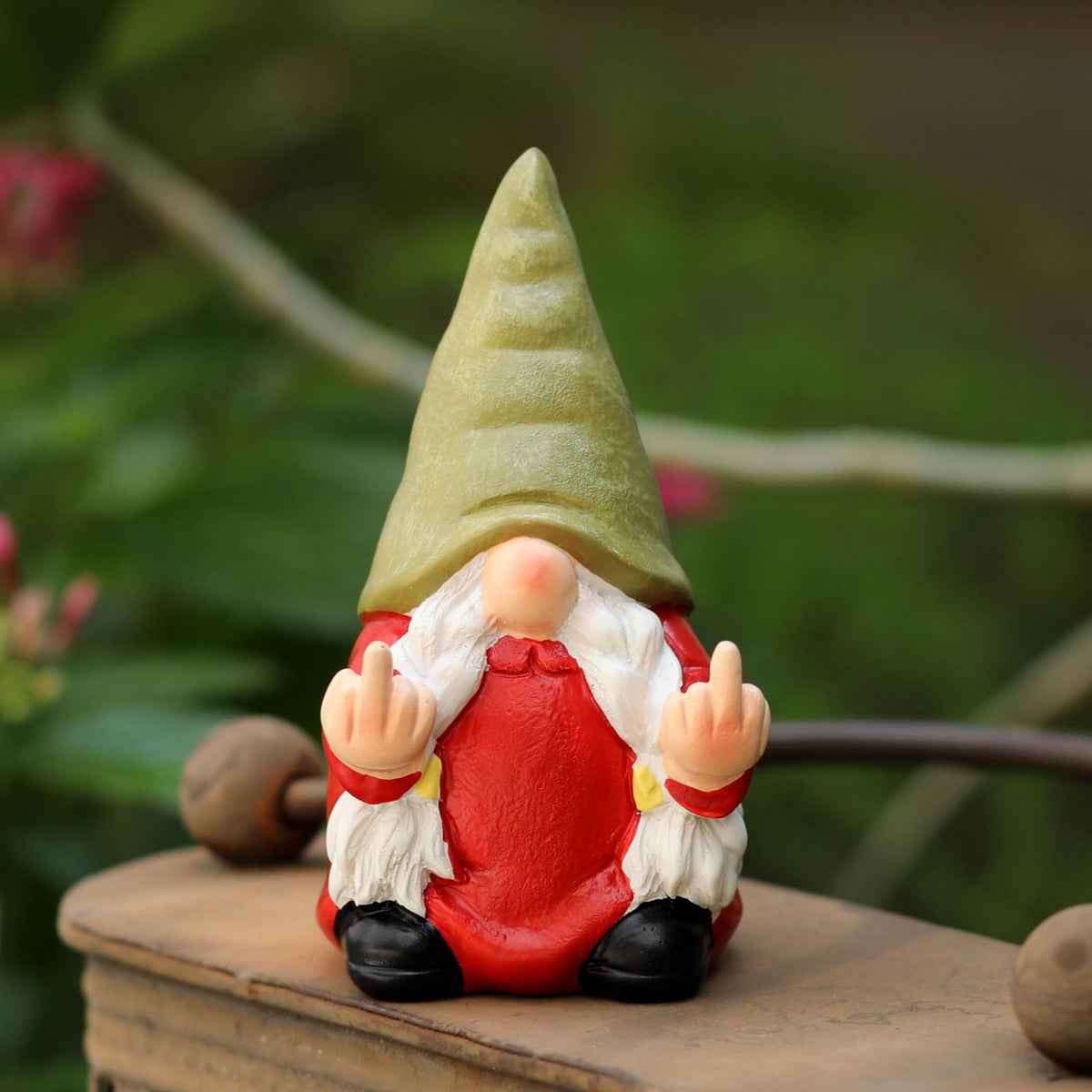 Generic safety-tested-gnome-3-5in showcases lead-free paint details.