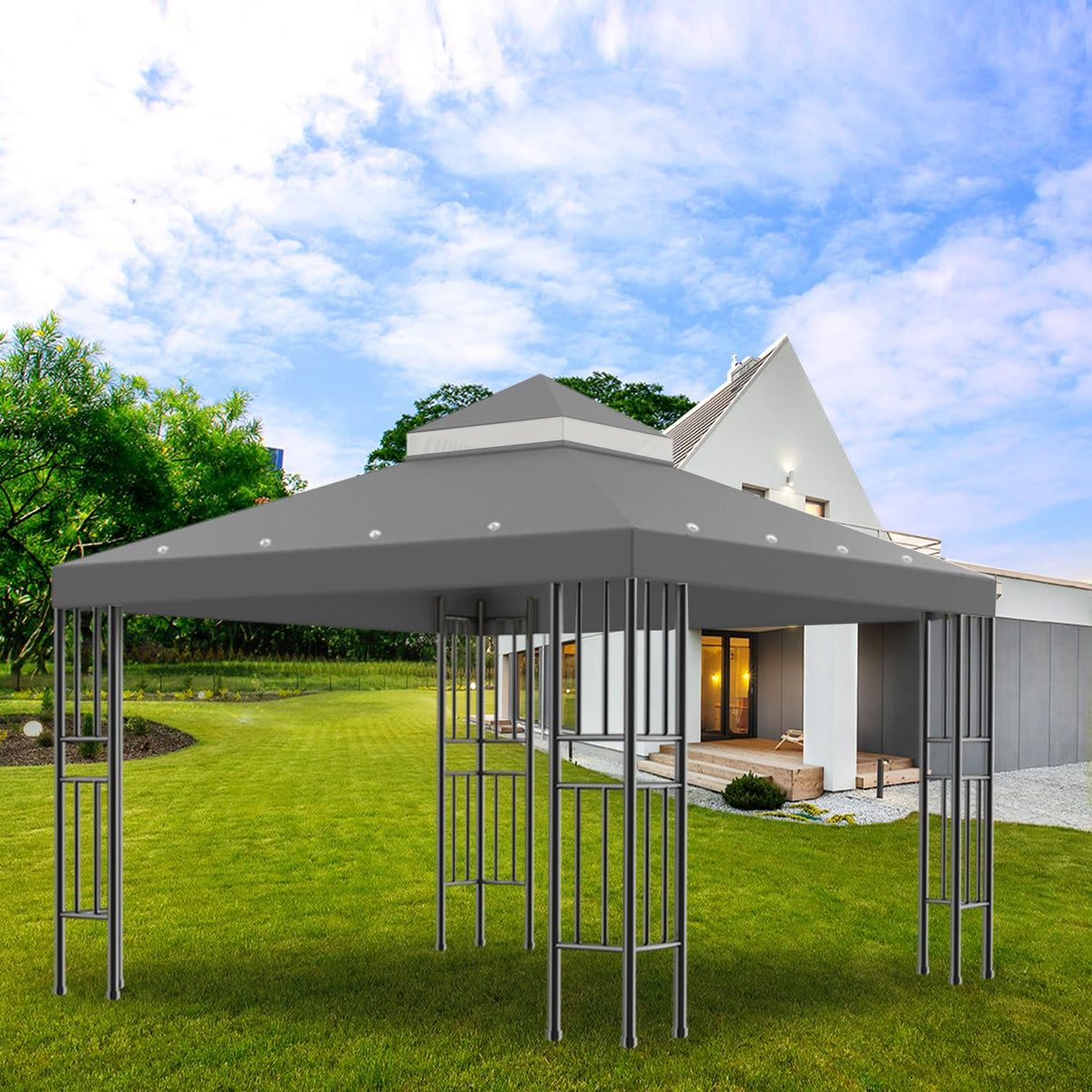 Water-resistant 200gsm PA polyester shields against light rain and spills.