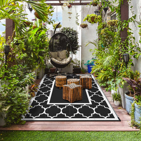 GENIMO compact camping rug fits in a bag for travel.