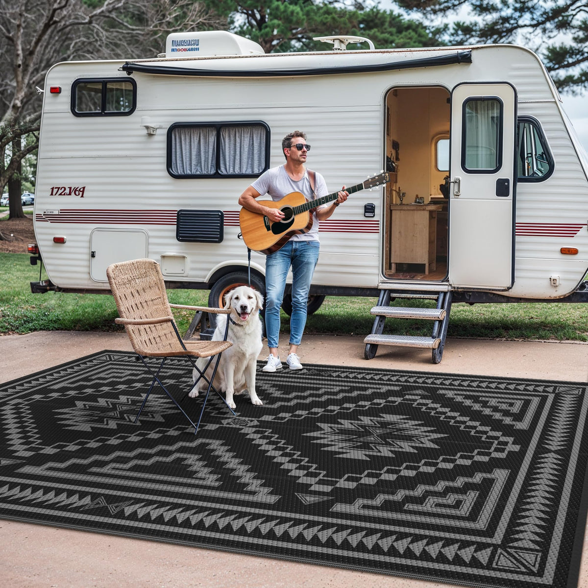 GENIMO easy-care rug resists stains and wipes clean.