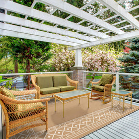 GENIMO geometric-pattern rug elevating outdoor dining area with style
