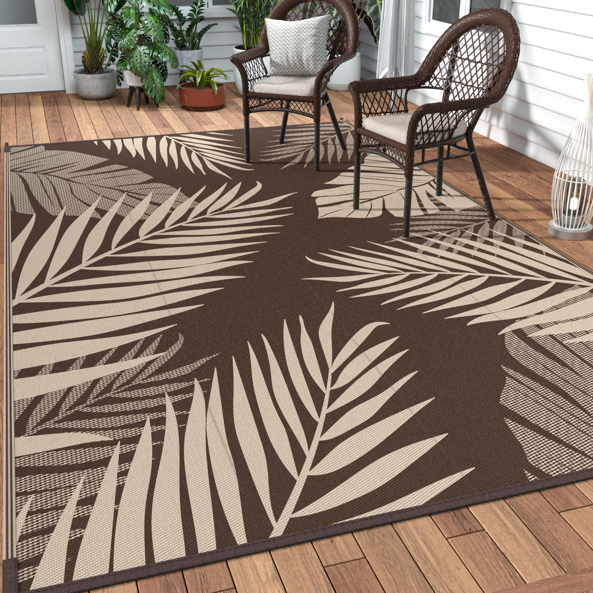 GENIMO 4x6 waterproof outdoor rug for patios and decks, easy cleaning.