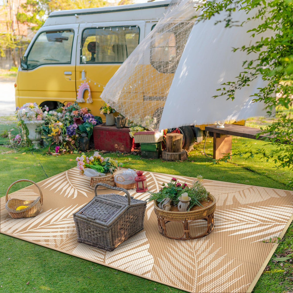GENIMO outdoor rug 5x8 waterproof and stain resistant for spills