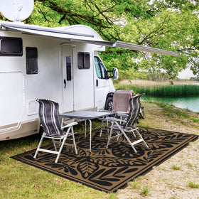 GENIMO outdoor rug crease-elimination design helps lay flat on any surface.