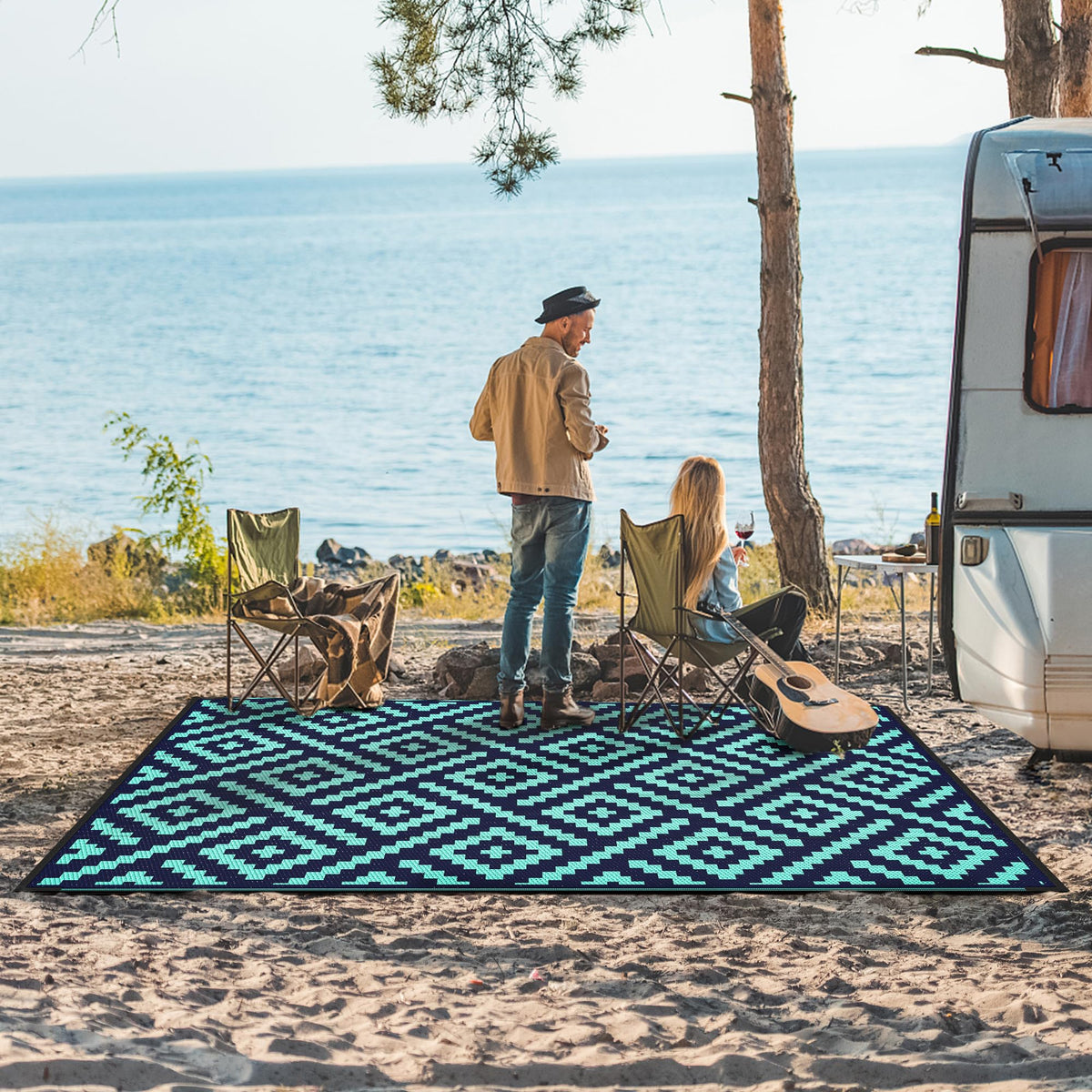 GENIMO outdoor rug made of eco-friendly polypropylene for safe outdoor use.