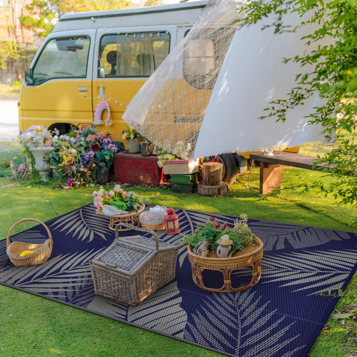 GENIMO rug features lightweight polypropylene for lasting outdoor use.
