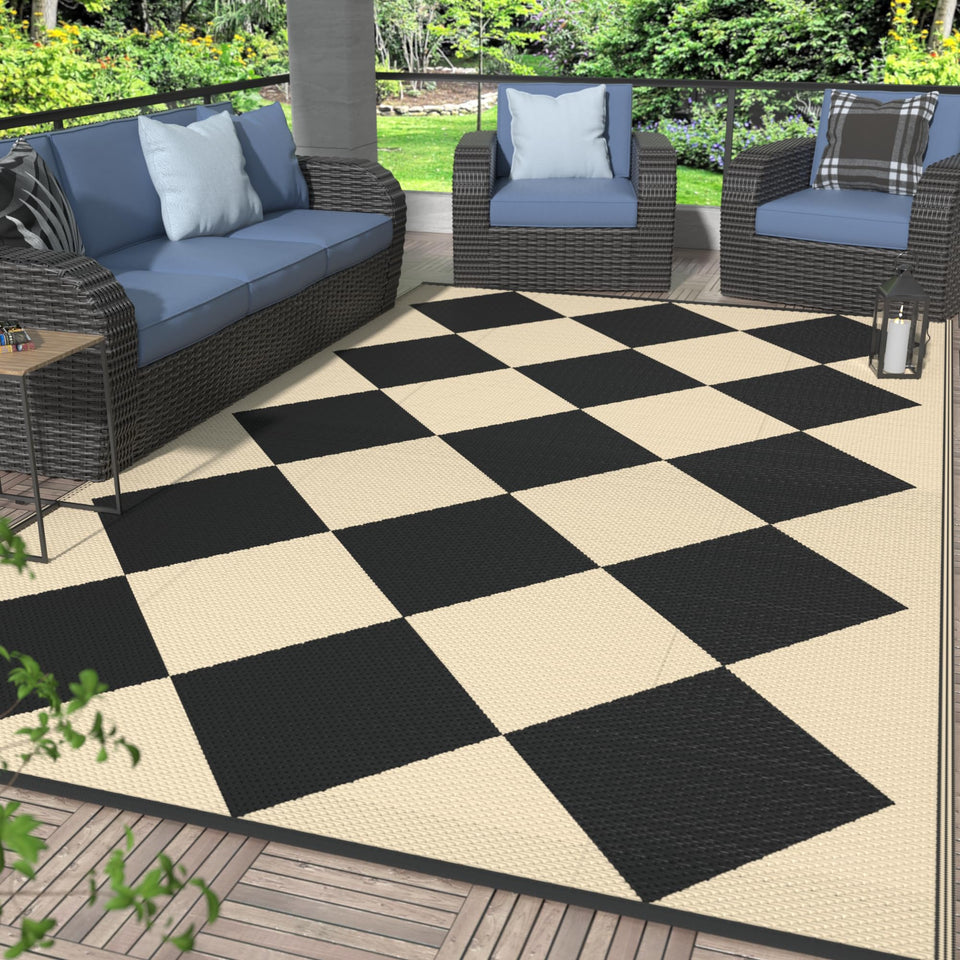 GENIMO outdoor rug with reversible geometry pattern for versatile patio decor