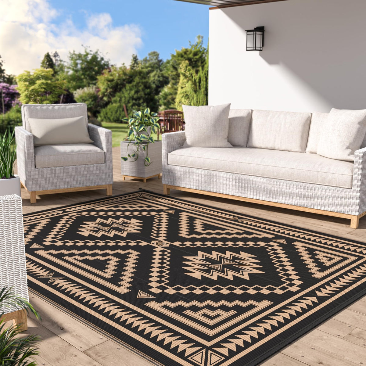 GENIMO outdoor rug shows two-sided pattern unrolled to upgrade patio ambience.