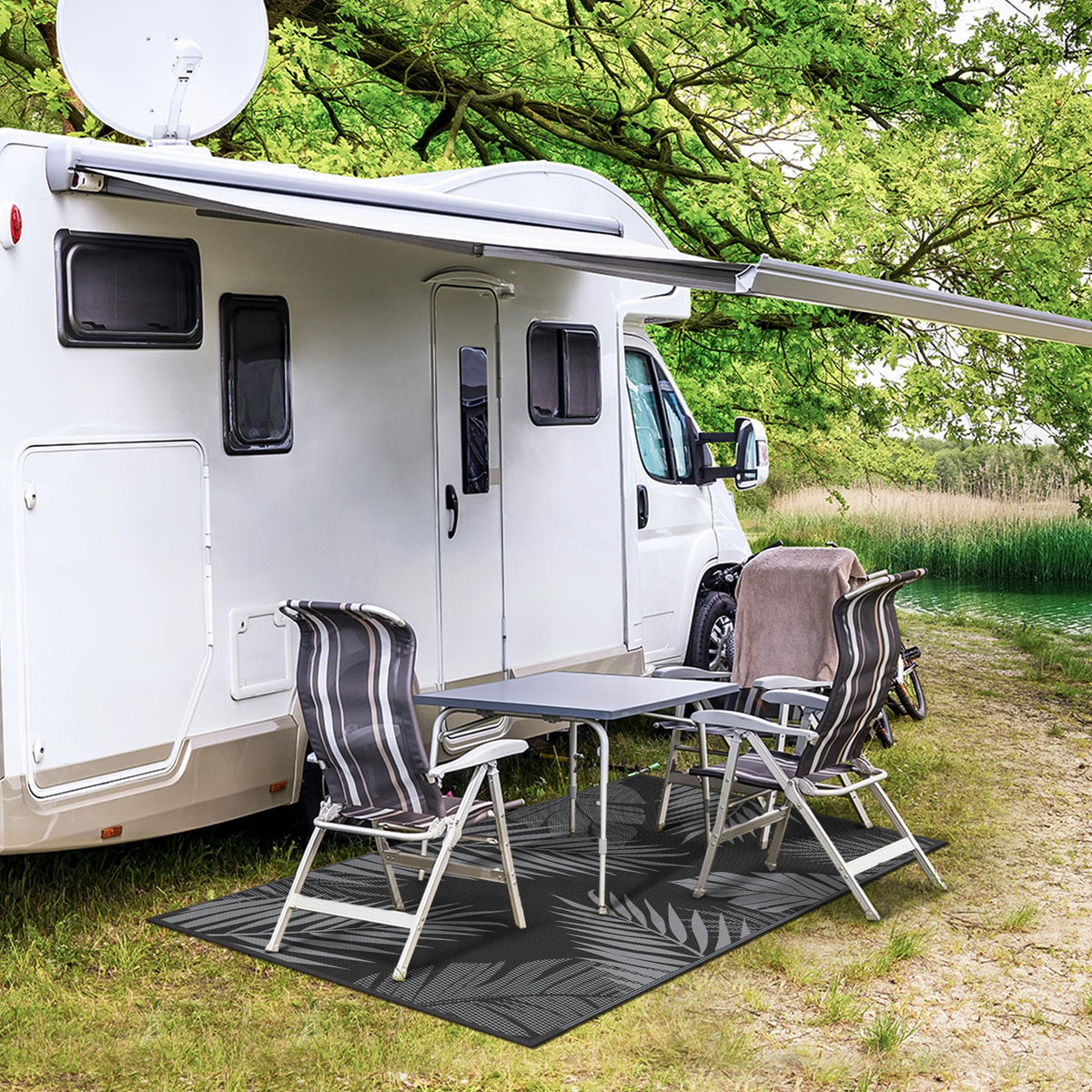 GENIMO 3x5 rug with UV coating and durable edge treatment for sun exposure