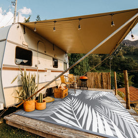 GENIMO Outdoor Rug UV-coated fade-resistant keeps colors vibrant in sunlit spaces