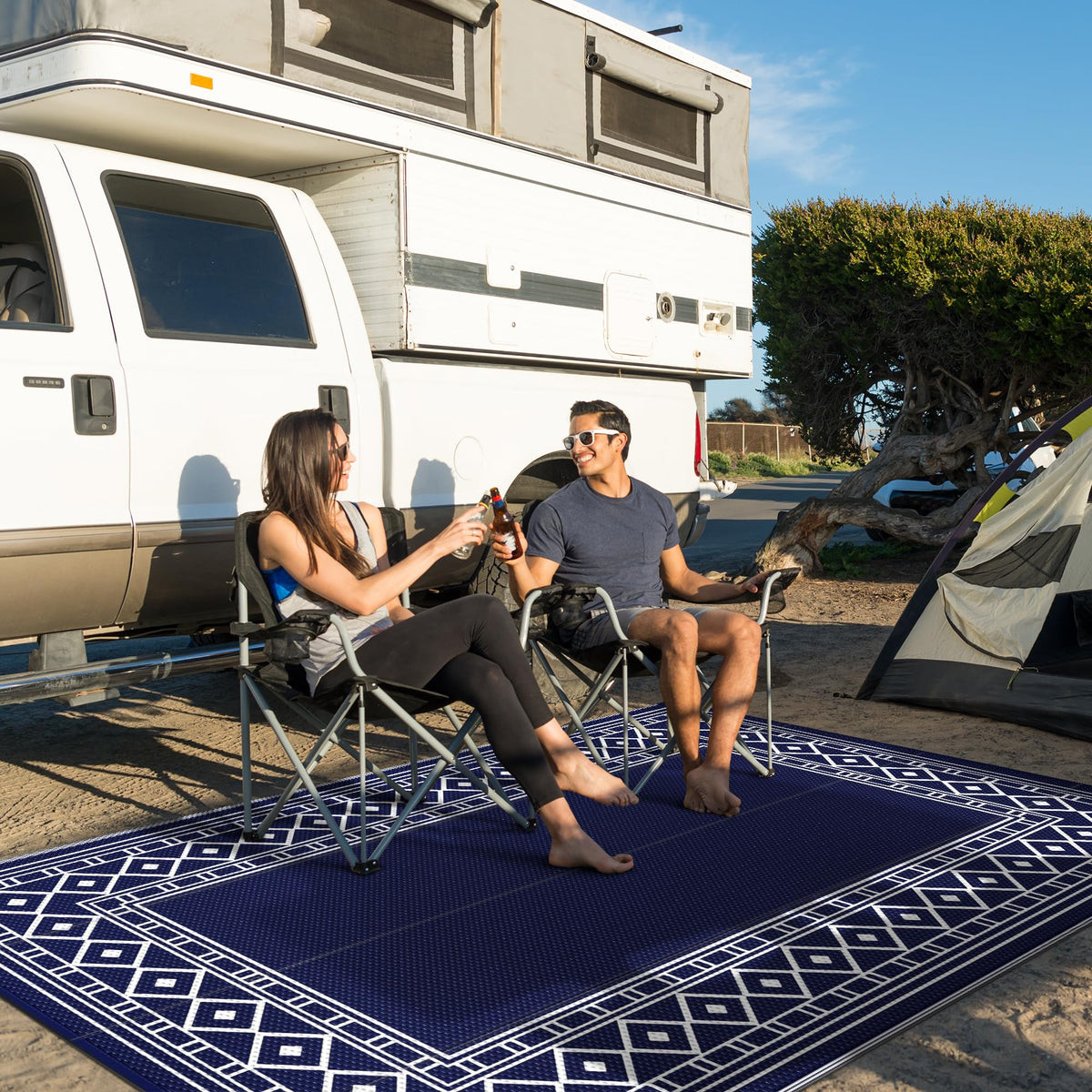 GENIMO outdoor rug UV-resistant coating preserves color under sunlit patio