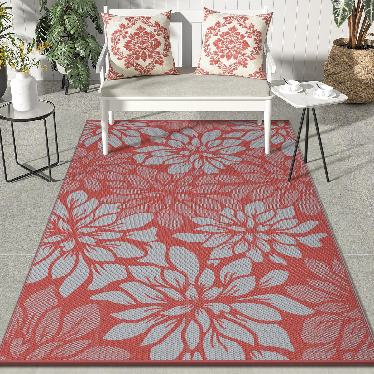 GENIMO outdoor rug 5x8, waterproof and easy to clean for patios.
