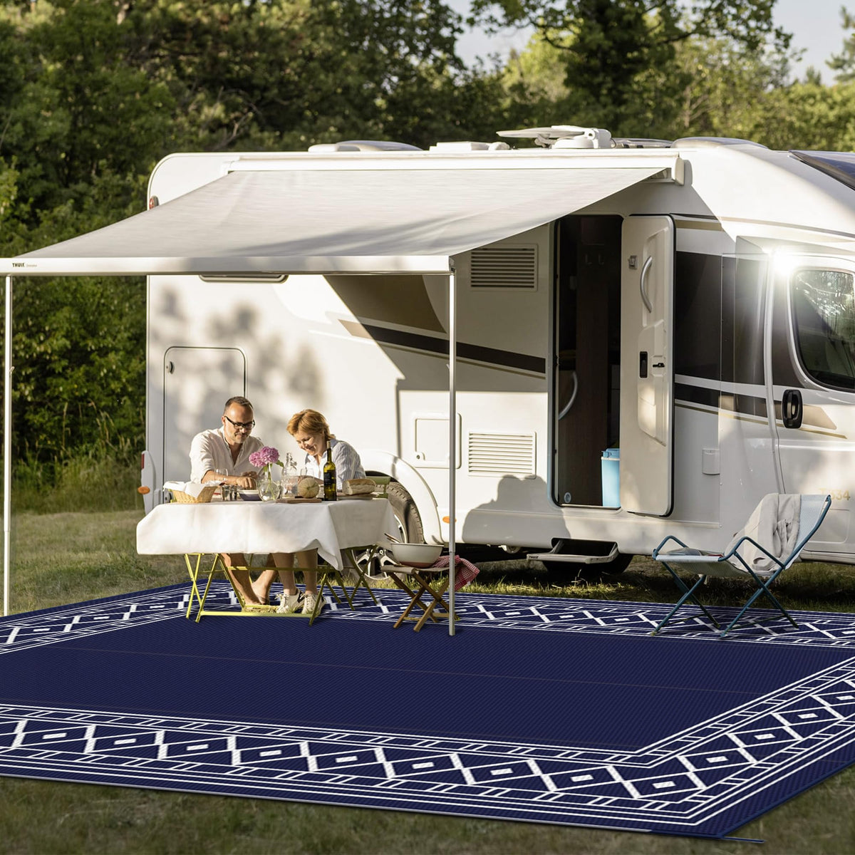 GENIMO breathable polypropylene weave dries quickly after rain.