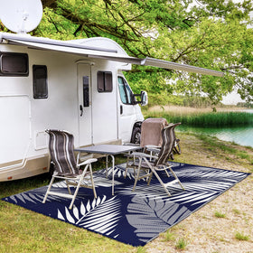 GENIMO UV-coated outdoor rug guards against fading in bright sun