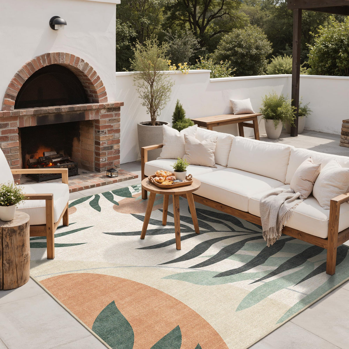 GENIMO washable outdoor rug is easy to refresh after high-traffic use.