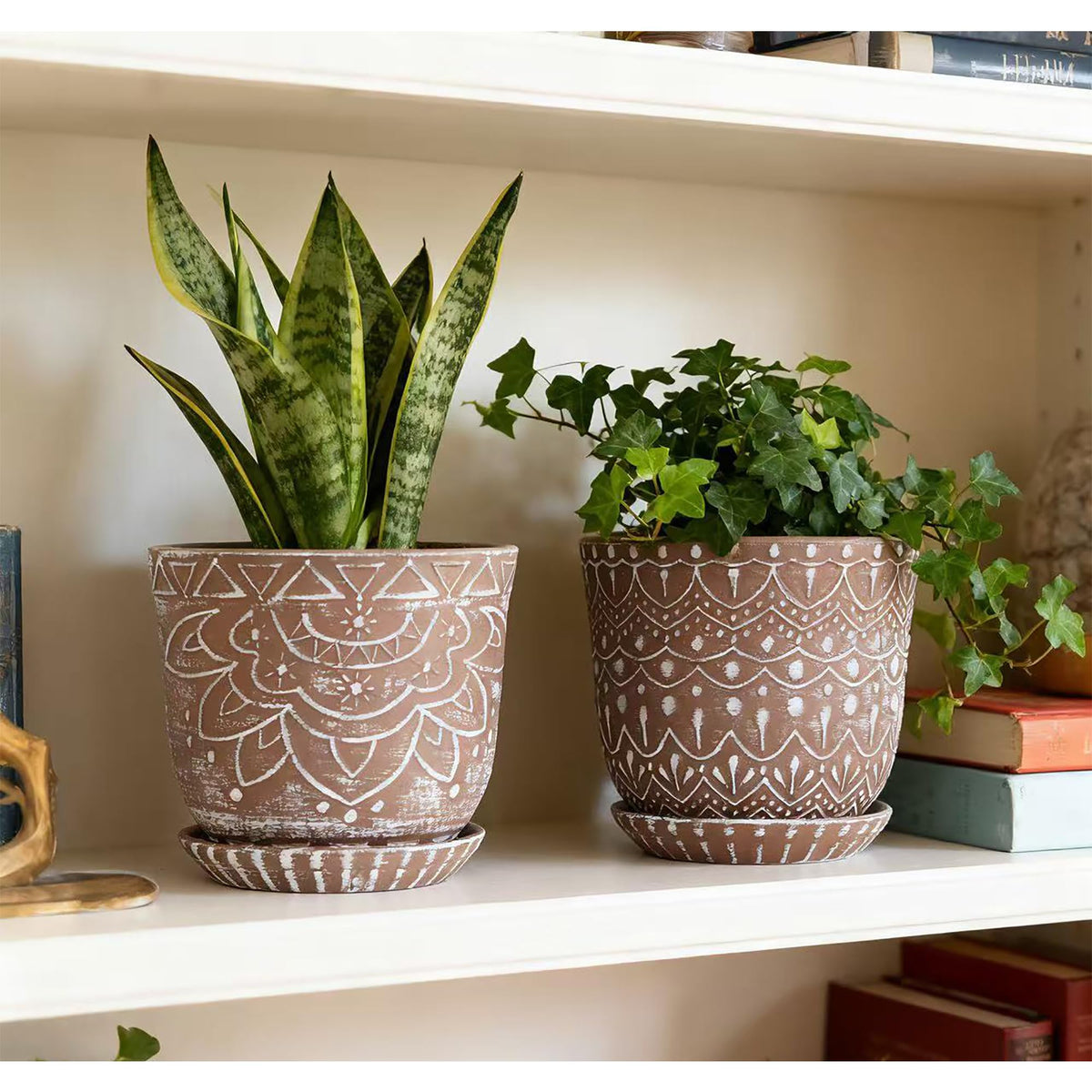 Gepege white ceramic planter decor accent for any room