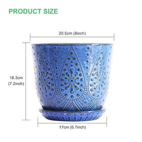 Gepege planter with removable saucer for tidy watering and clean surfaces.