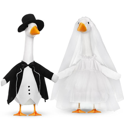 Geyoga bridegroom blazer on a 23-inch goose for festive porch decor.