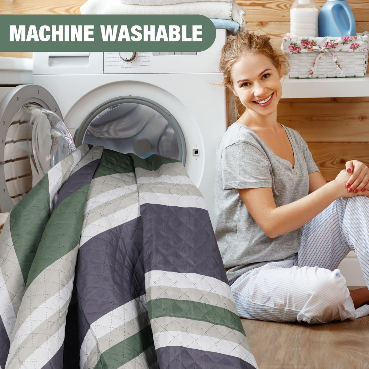 G GOOD GAIN picnic blanket durable top surface resists scratches and cleans easily