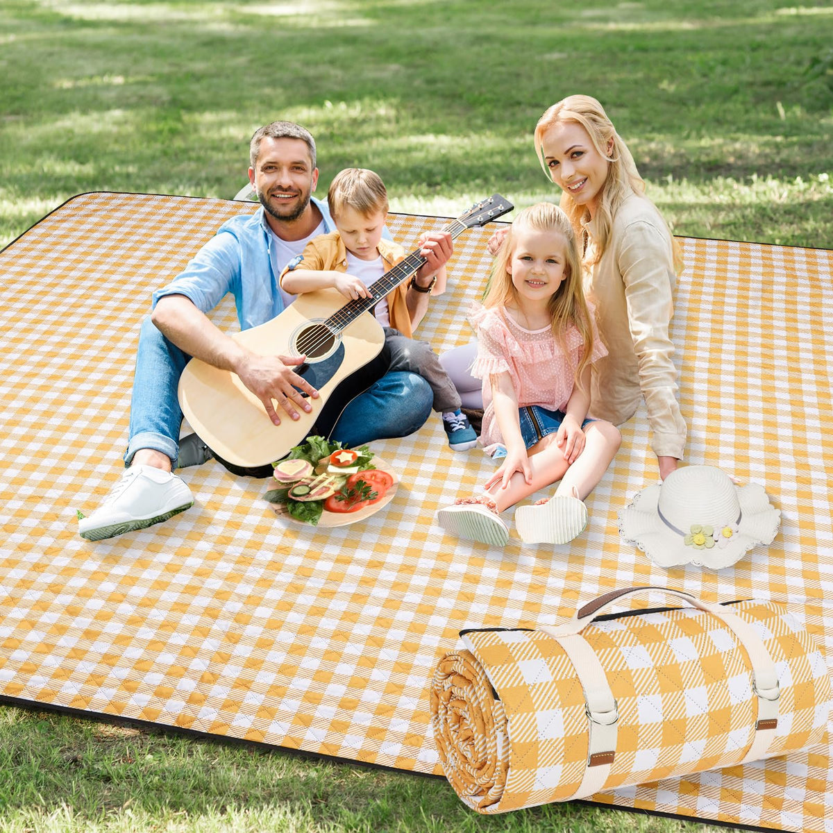 G GOOD GAIN picnic blanket 80x80 open on grass for family comfort.