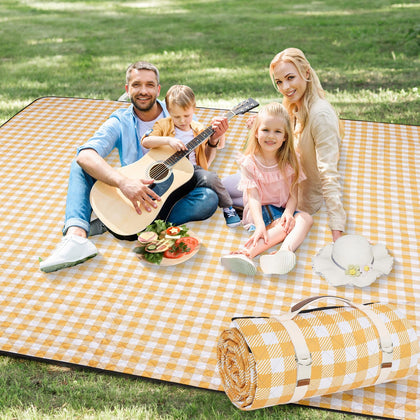 G GOOD GAIN picnic blanket 80x80 open on grass for family comfort.
