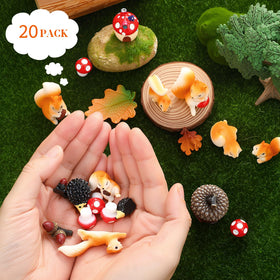 GGSTDDUP maple leaf and pinecone pieces add seasonal charm.