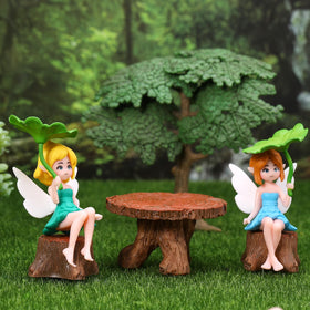 GGSTDDUP resin mini furniture offers sturdy, reusable accents for dollhouse displays.