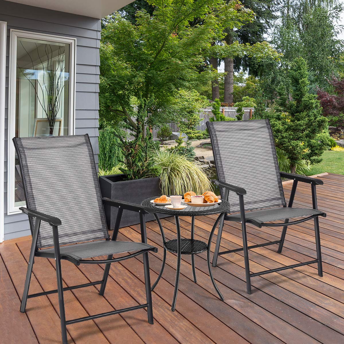 Giantex sling-armchairs arranged for beach or campsite seating.