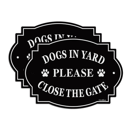 GicnKeuz dogs in yard sign near gate with reflective lettering for nighttime visibility