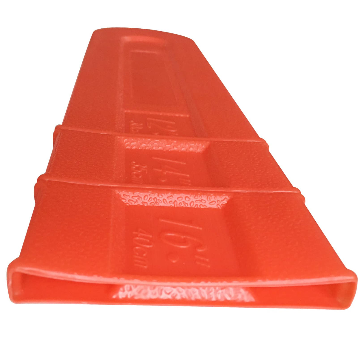 GIEHOUGRIO slide-on design demonstrates easy application before work or transport.
