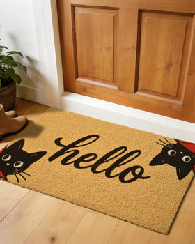 Gifeas pet-friendly design offers whimsy while reducing outdoor mess.
