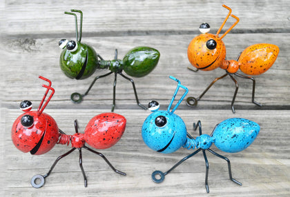GIFTME 5 red ant garden decor on outdoor wall adds bright color to your patio.