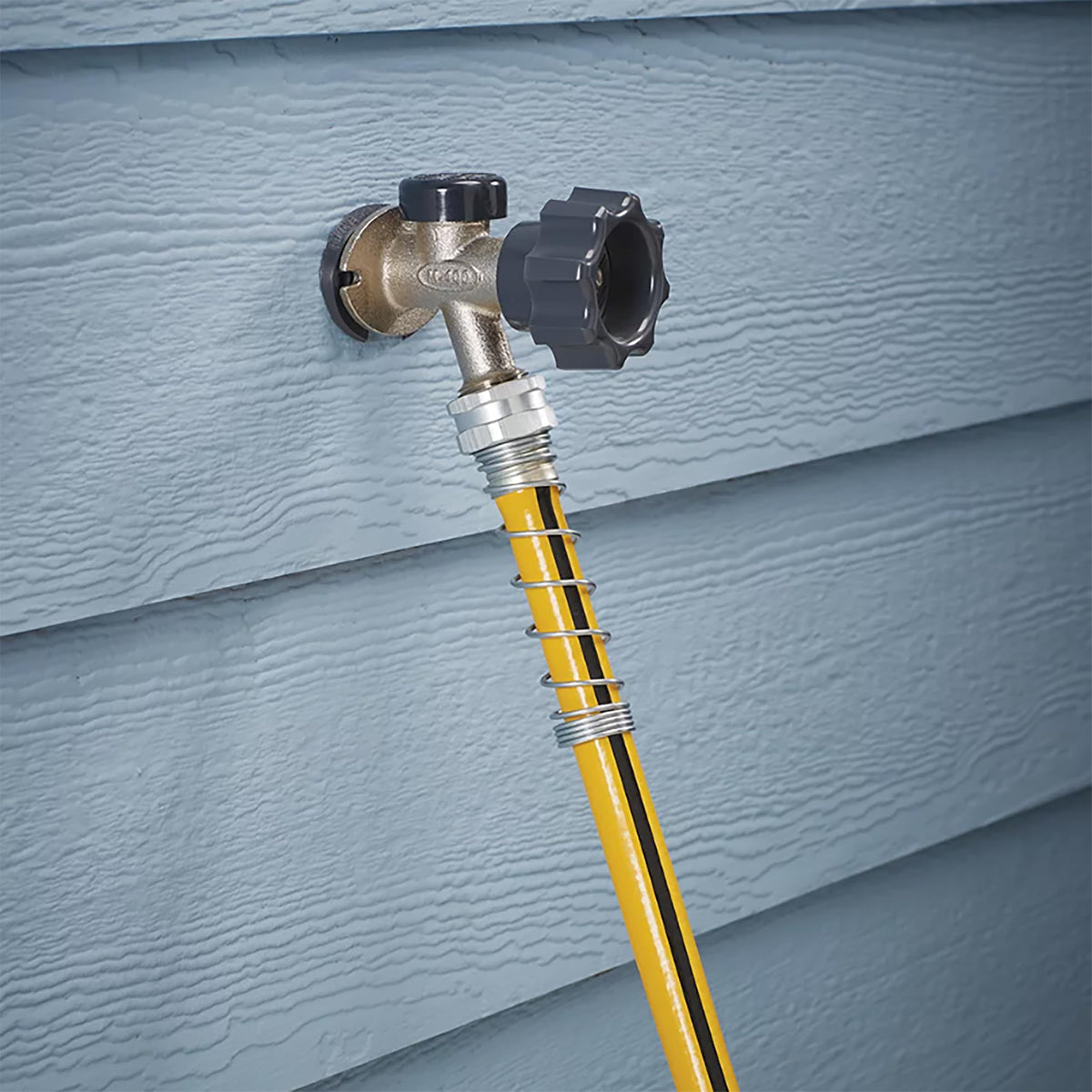 Gilmour limited warranty adds peace of mind for outdoor watering.