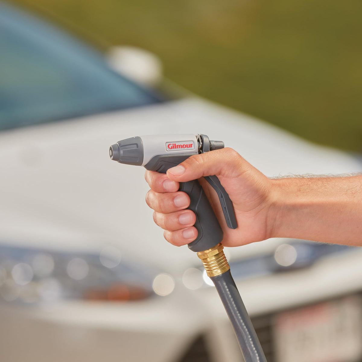 Gilmour nozzle showcases ergonomic handle and non slip grip for comfortable use.