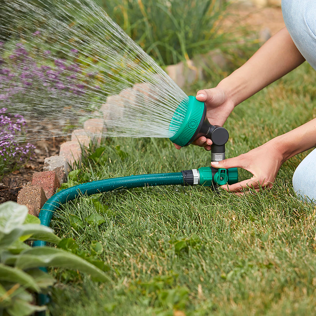 Gilmour outlet valve enables linking additional sprinklers