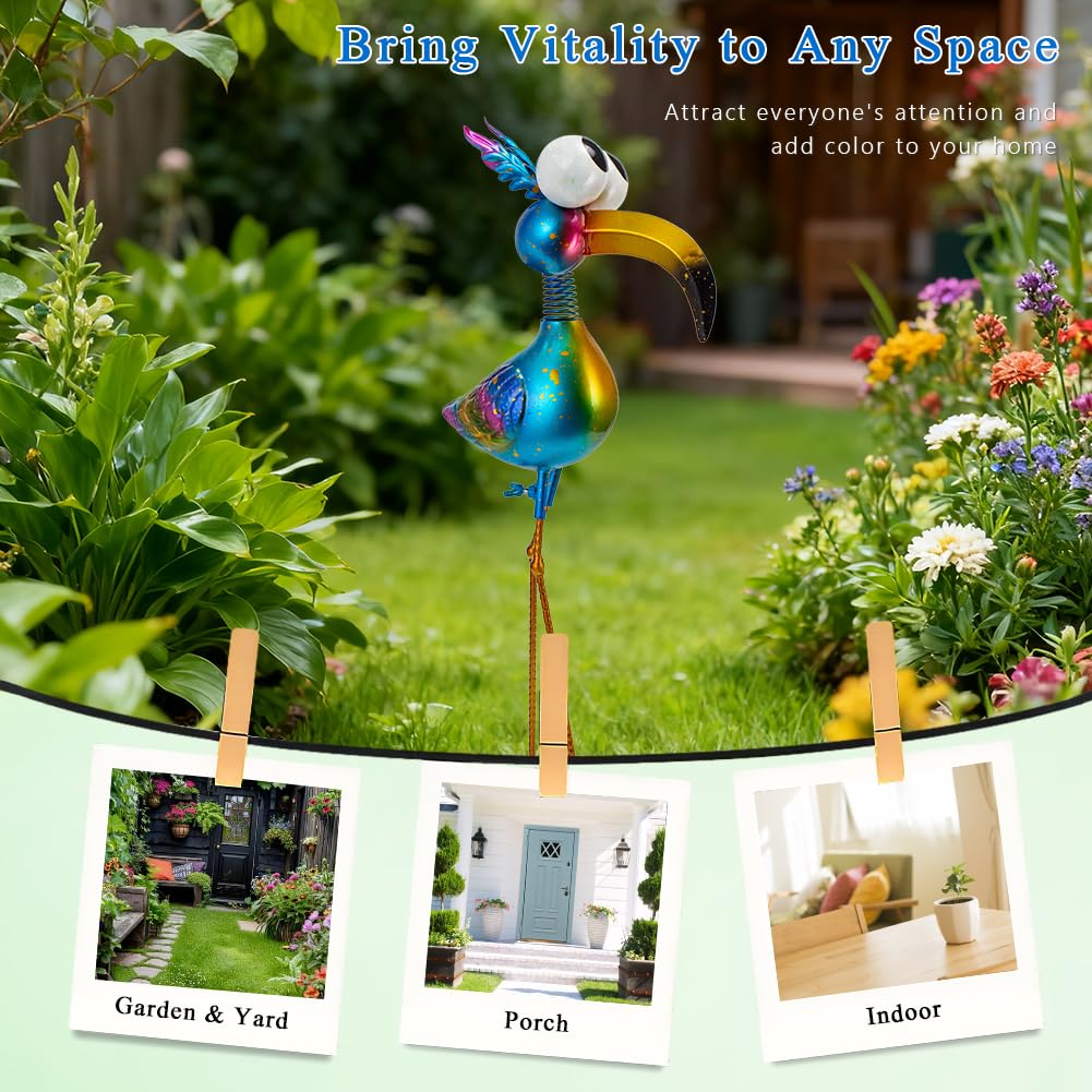 Giole outdoor peacock sculpture presented as a thoughtful gift for gardeners.