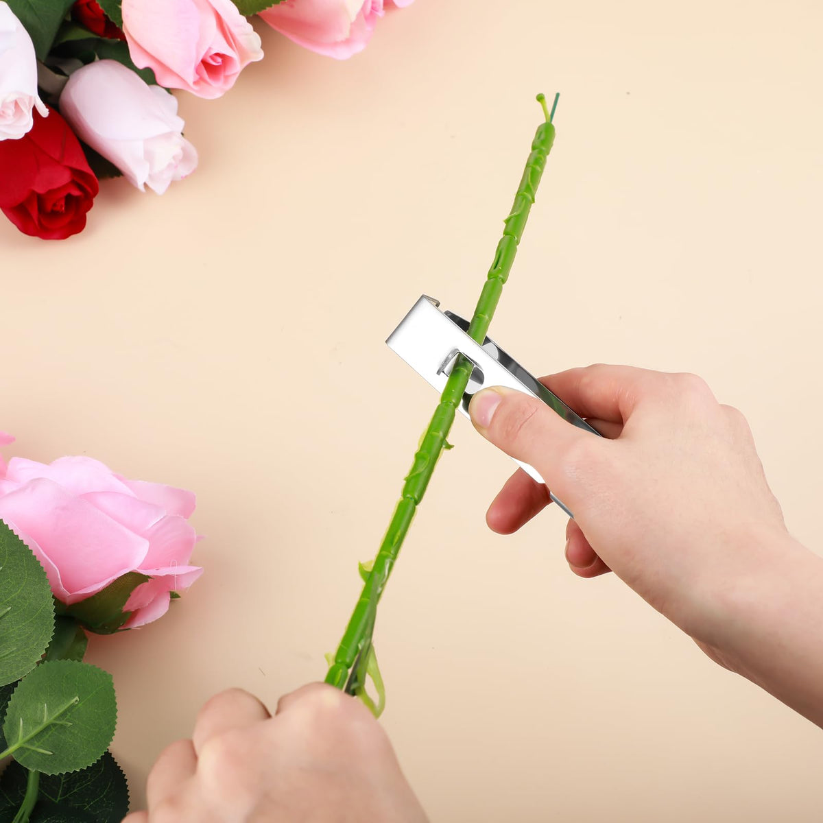 Gisafai stainless steel tool resists rust for regular flower care.