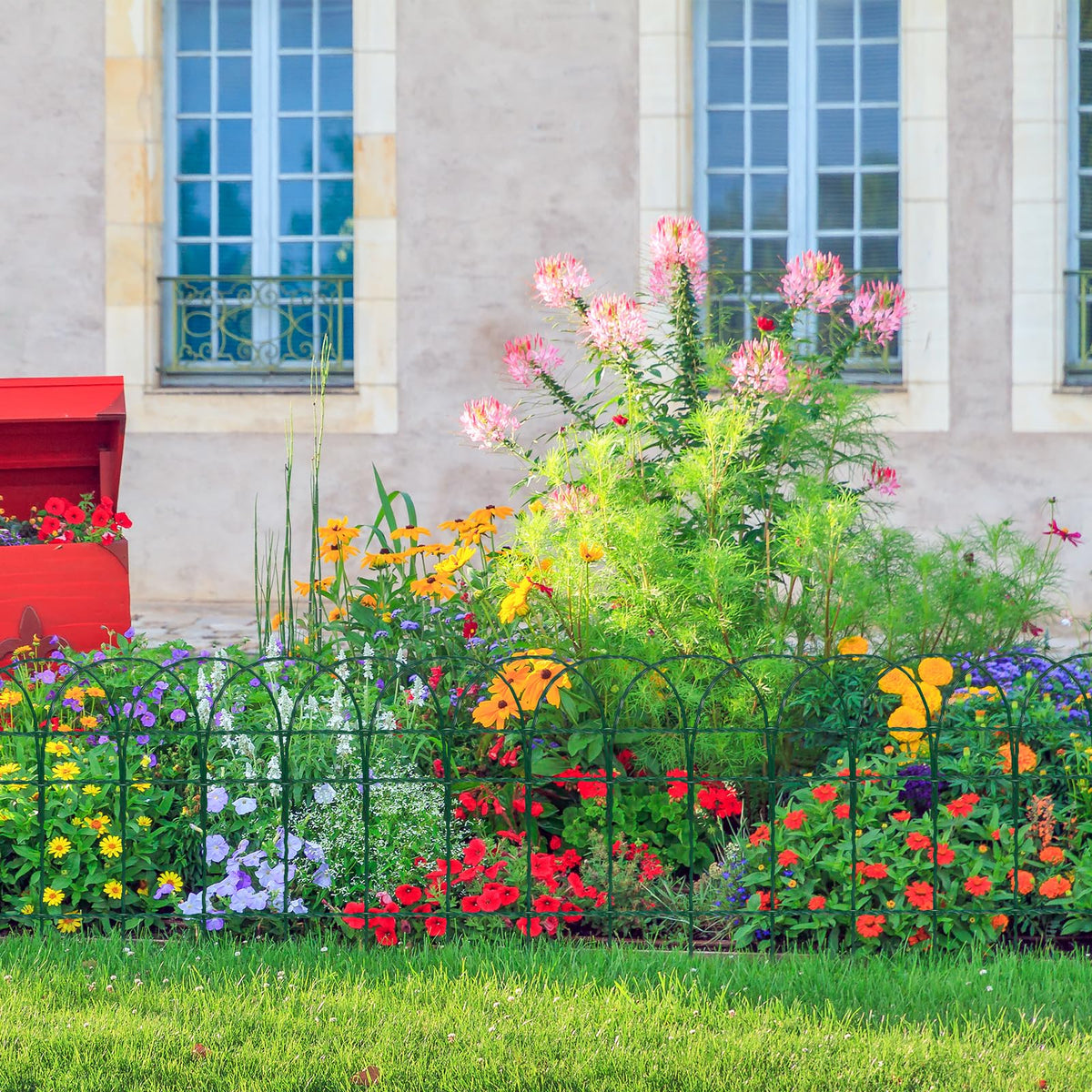 GJQ versatile fence helps separate plants, deter pests, and contain pets.