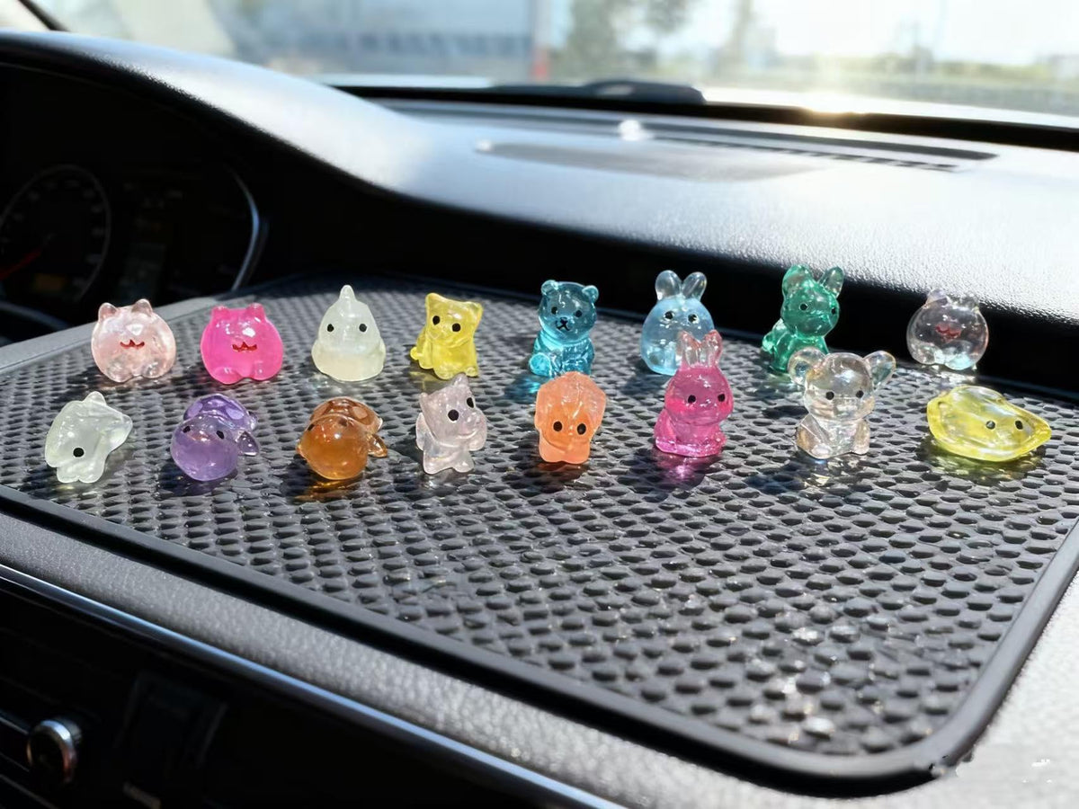 GLIHCTP glow bear resin figure enhances desk decor with gentle luminosity
