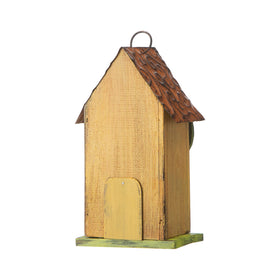 Glitzhome birdhouse withstands outdoor use for year-round garden appeal.