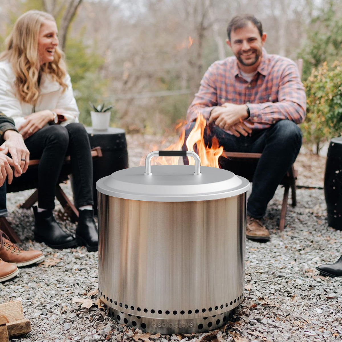 GLOWYE lid designed for outdoor storage and quick covering after use