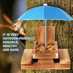 Large-capacity design holds peanuts and corn for wildlife