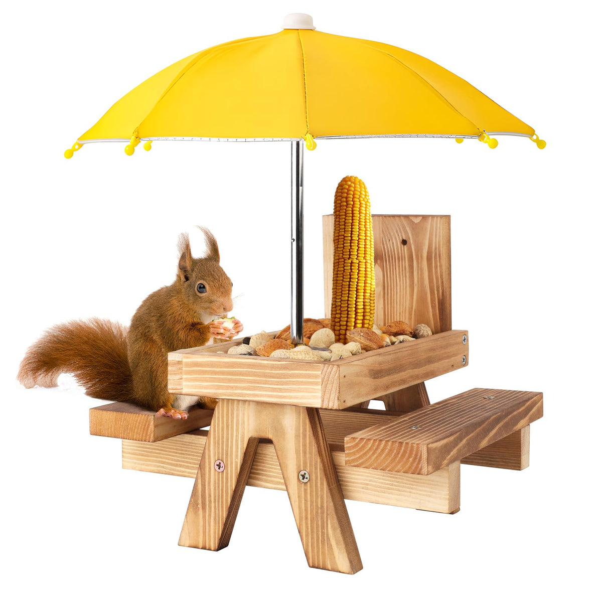 Gnodry installed on feeder with yellow canopy offering reliable rain protection.