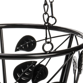 Goaste rust-resistant metal construction ensures long-lasting outdoor decor