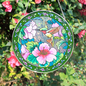 Godferyxin hummingbird suncatcher suits year-round decor in any room.