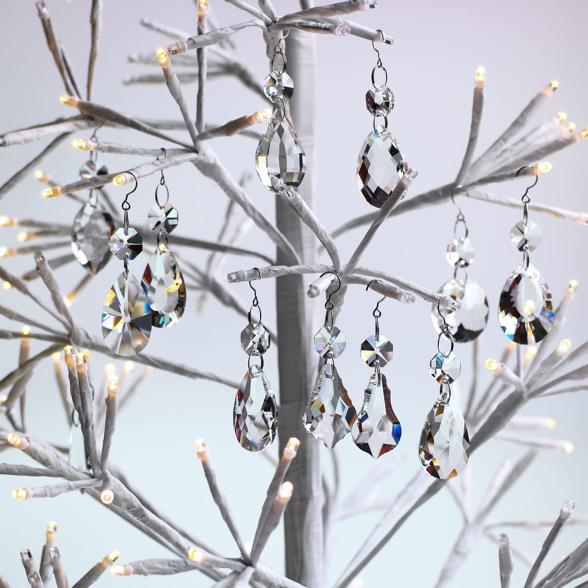 GOLDENHAITAI feng-shui crystal prisms enhance home or office ambience.