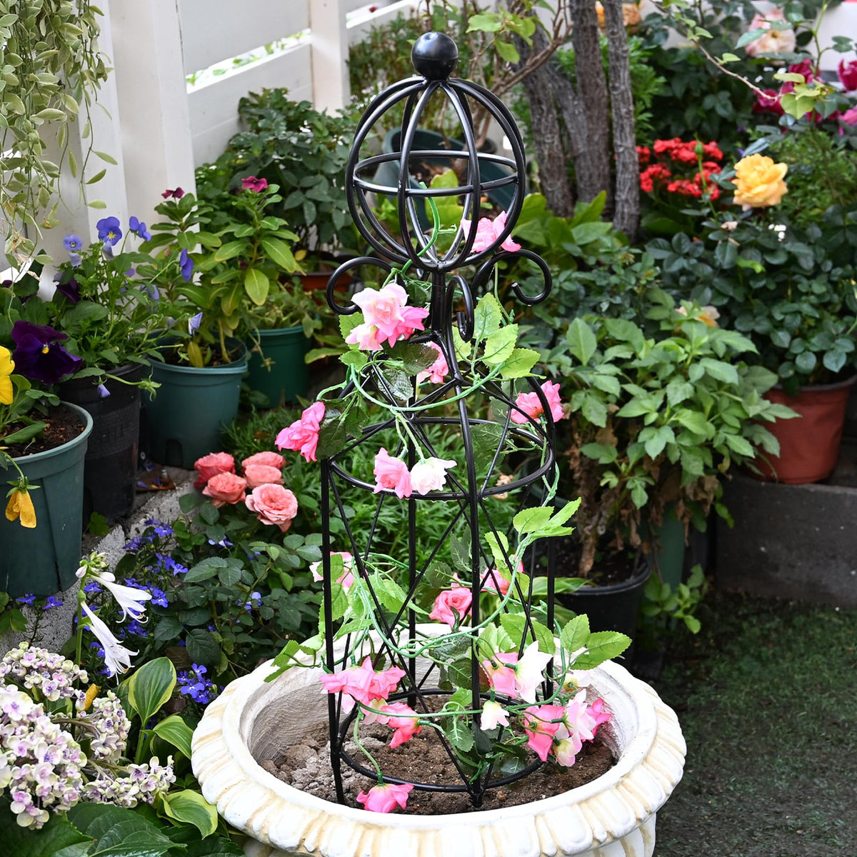 Goooxim rust-proof trellis supports climbing plants on patios.